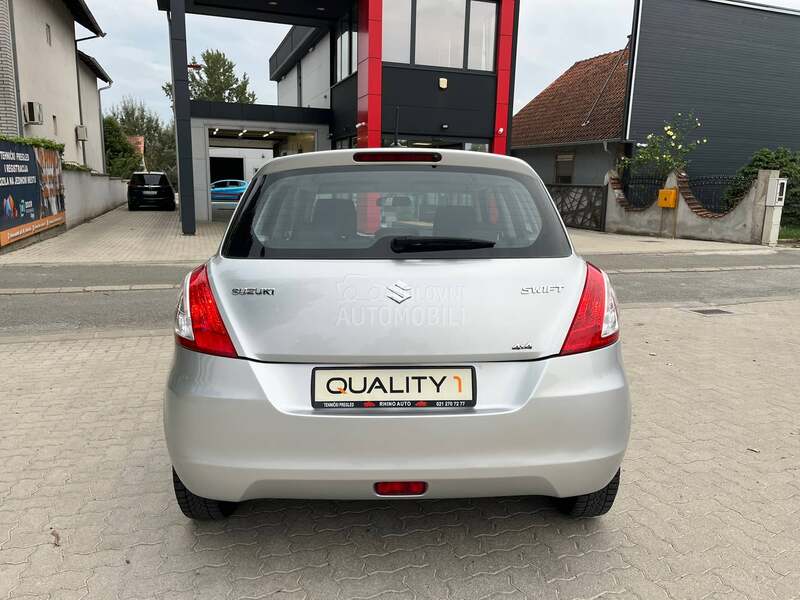 Suzuki Swift 1.3 4x4 Švajcarac