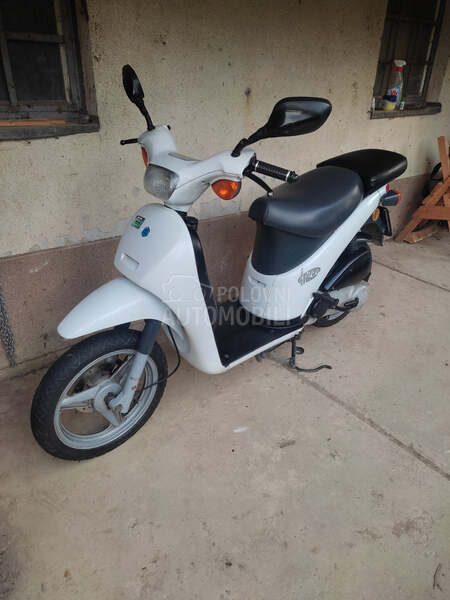 Piaggio free