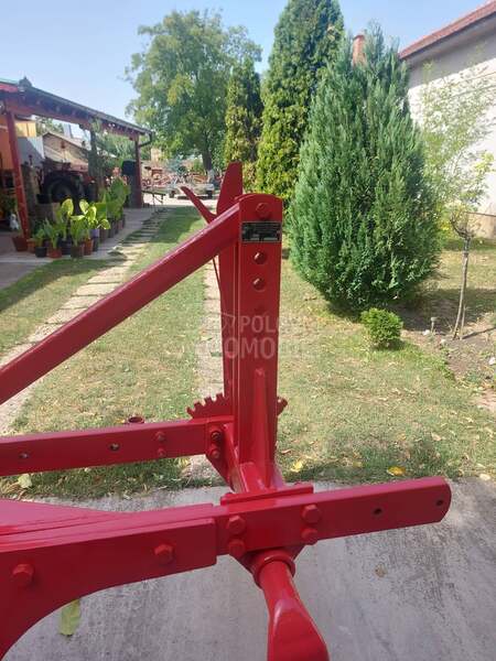 IMT 757
