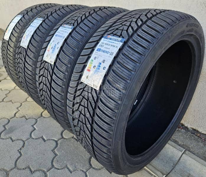 Hankook 245/40 R20 Zimska