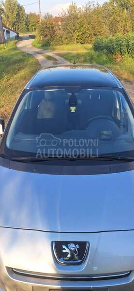 Peugeot 5008 1.6 THP 16V