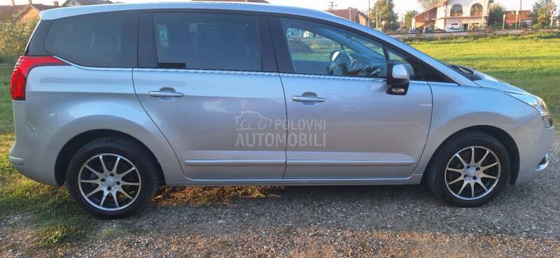 Peugeot 5008 1.6 THP 16V