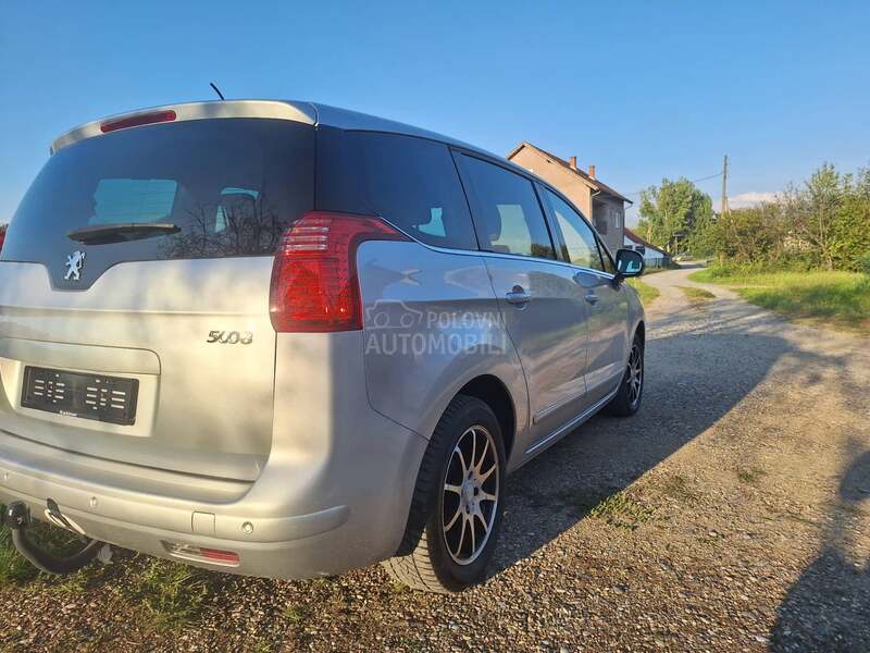 Peugeot 5008 1.6 THP 16V