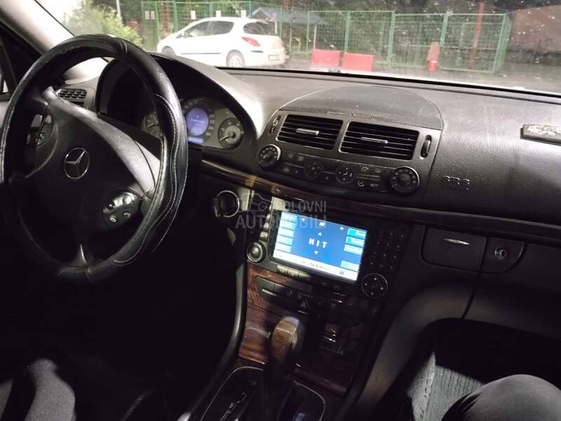 Mercedes Benz E 200 2.2 CDI REG.GOD DANA