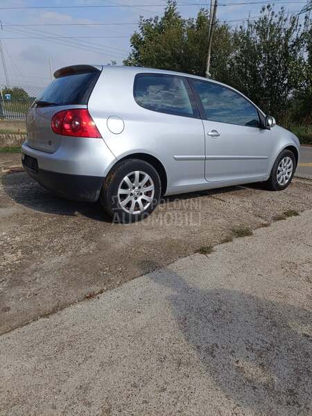 Volkswagen Golf 5 1.4