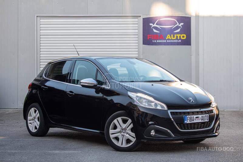 Peugeot 208 1.2Allure LED