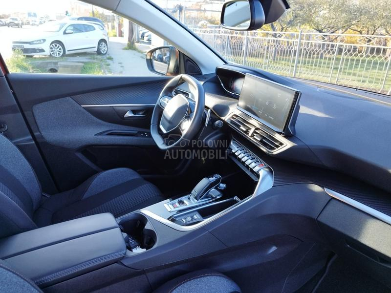 Peugeot 5008 1.5 BLUEHDI