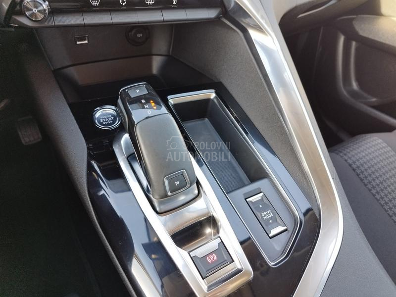 Peugeot 5008 1.5 BLUEHDI