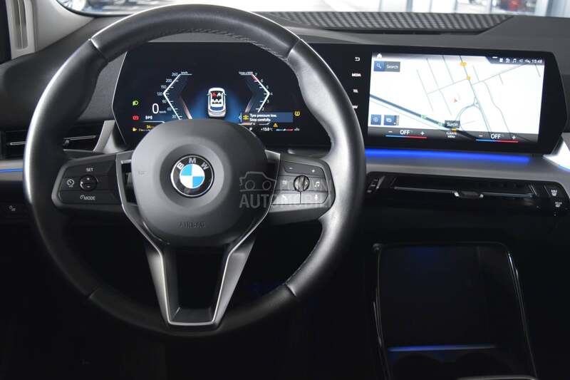 BMW 218 i Luxury Line AT