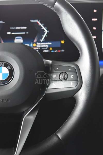 BMW 218 i Luxury Line AT