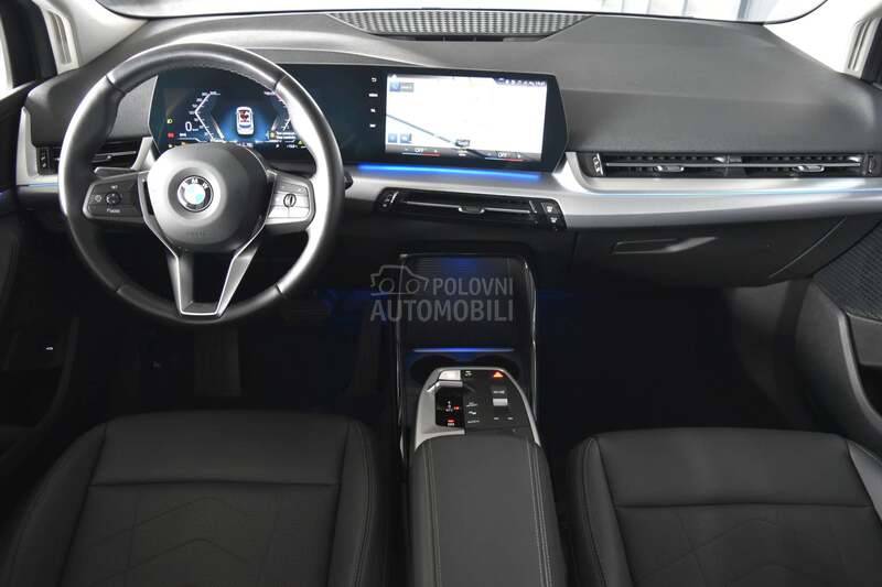 BMW 218 i Luxury Line AT