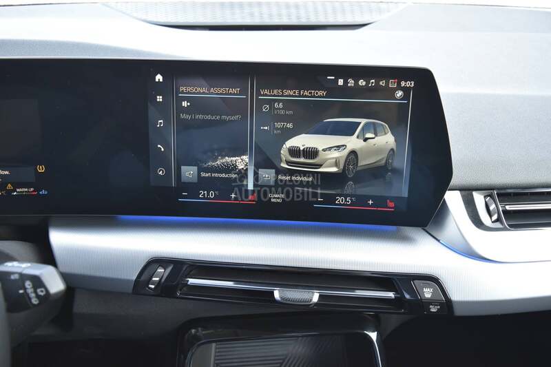 BMW 218 i Luxury Line AT
