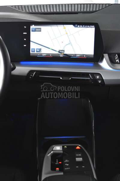 BMW 218 i Luxury Line AT