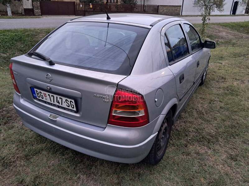 Opel Astra G 1.8