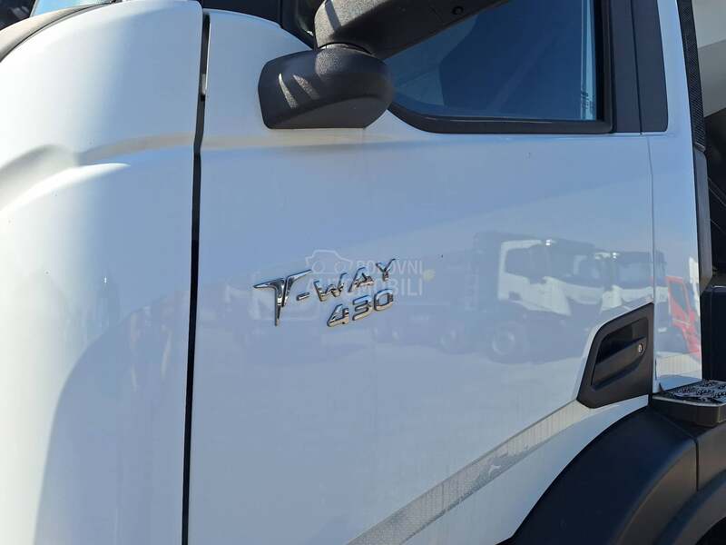 Iveco T WAY AD410T43 H  SV84