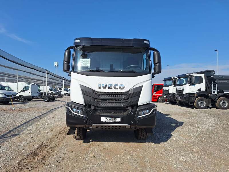 Iveco T WAY AD410T43 H  SV84