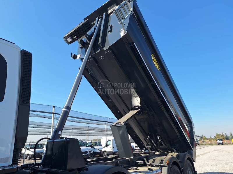 Iveco T WAY AD410T43 H  SV84