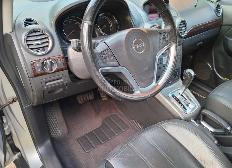 Opel Antara 