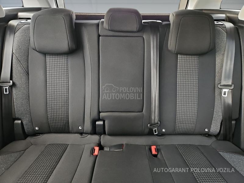 Peugeot 3008 1.2 ACTIVE A/T