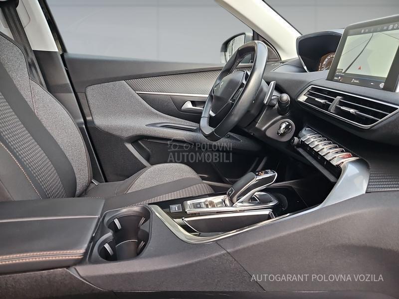 Peugeot 3008 1.2 ACTIVE A/T