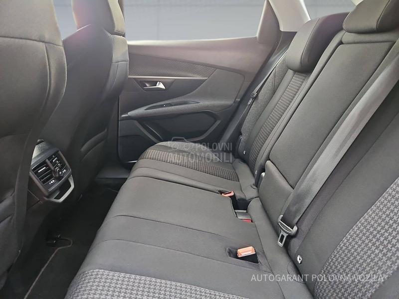 Peugeot 3008 1.2 ACTIVE A/T