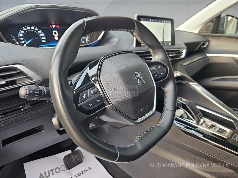 Peugeot 3008 1.2 ACTIVE A/T