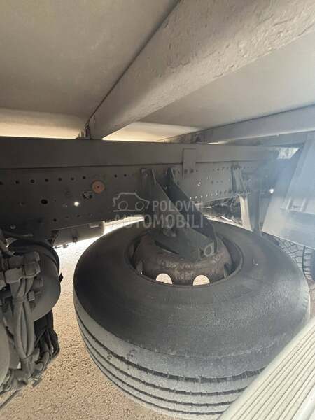 Mercedes Benz Axor 1823