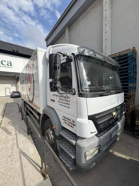 Mercedes Benz Axor 1823