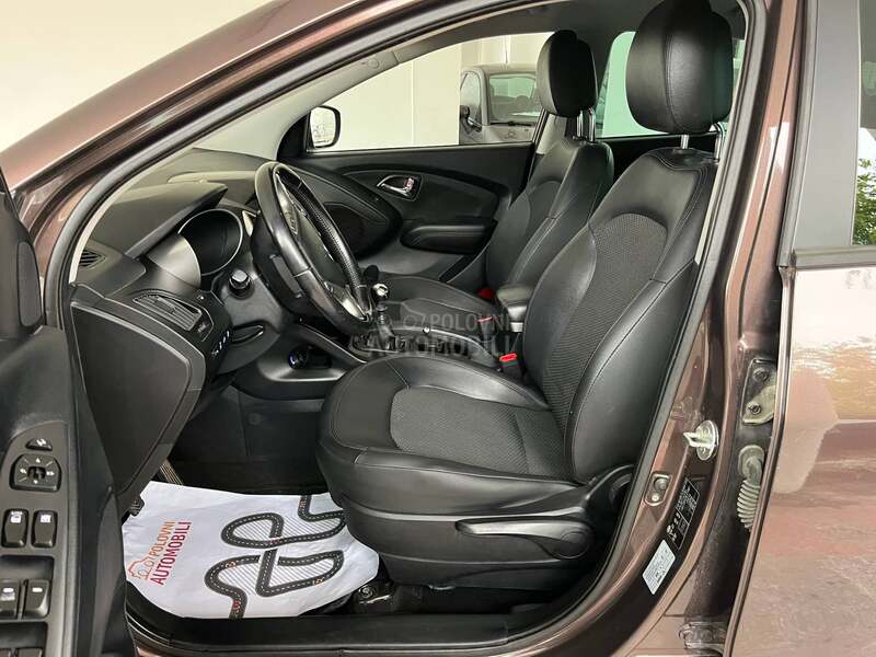 Hyundai ix35 2.0 CRDi STYLE 4WD