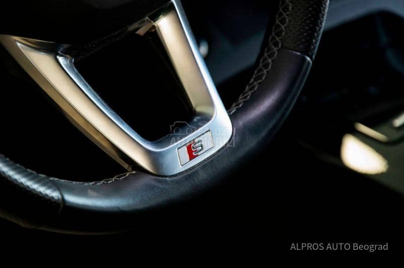 Audi Q5 2.0 TDI S line