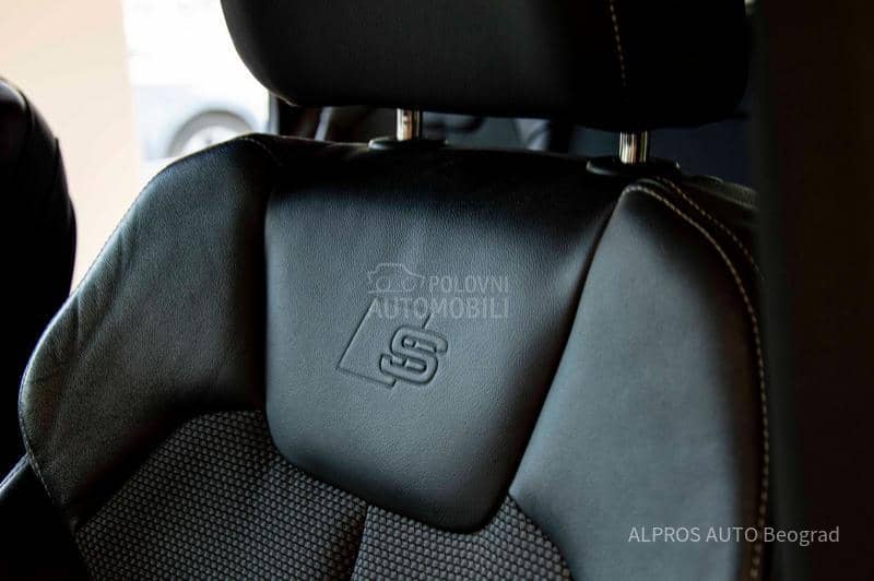 Audi Q5 2.0 TDI S line