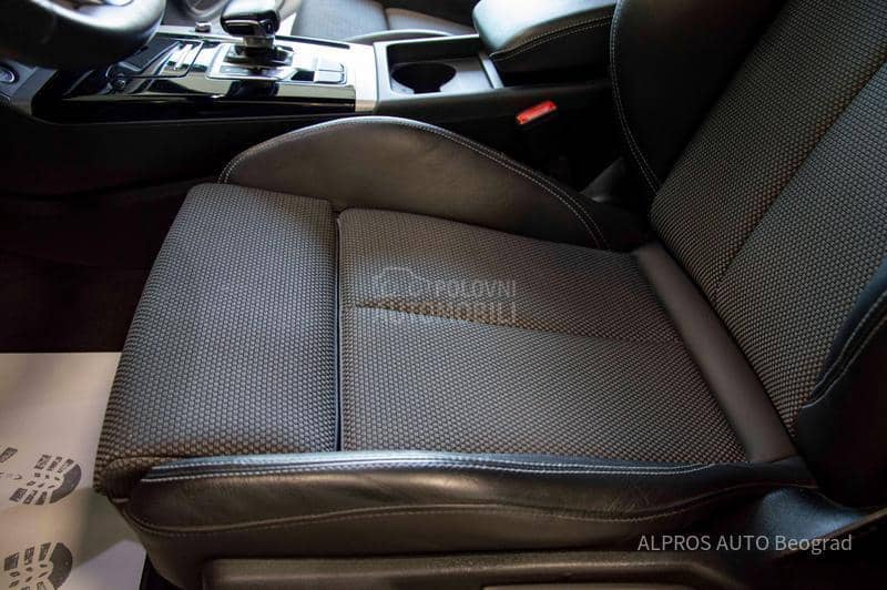 Audi Q5 2.0 TDI S line