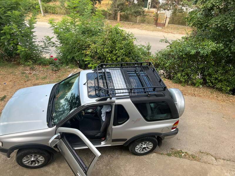 Opel Frontera 