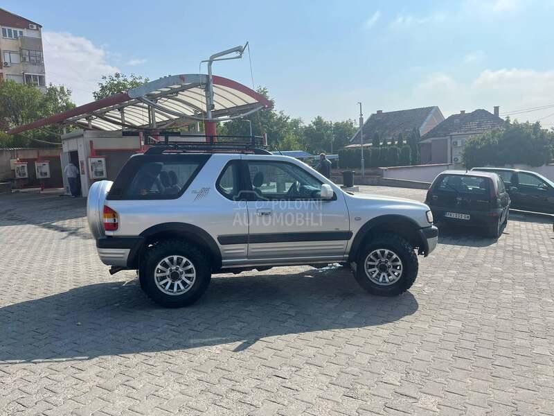 Opel Frontera 