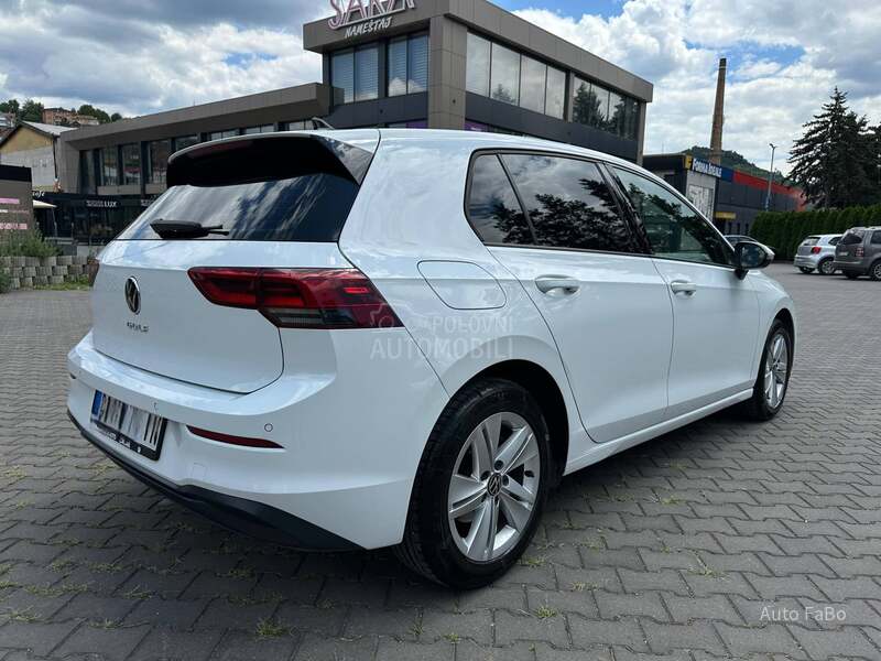 Volkswagen Golf 8 Life