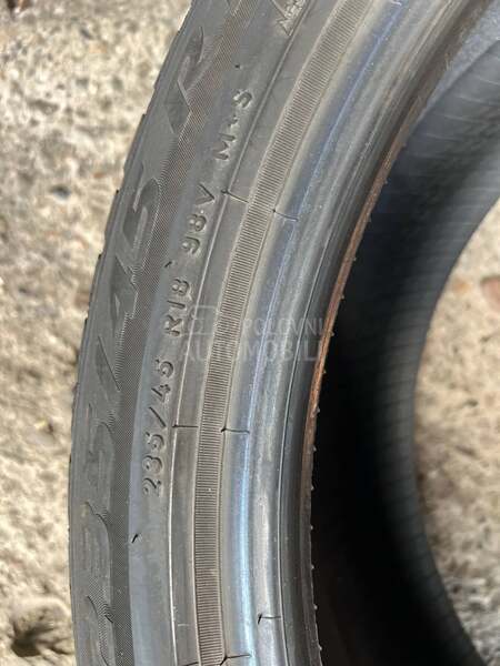 Pirelli 235/45 R18 Zimska