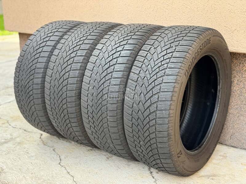 Bridgestone 225/55 R17 Zimska