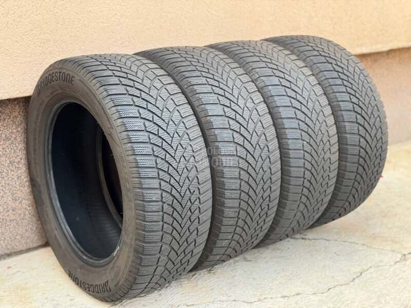 Bridgestone 225/55 R17 Zimska