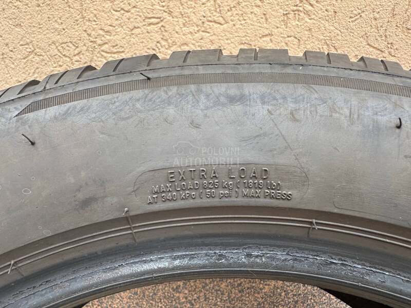 Bridgestone 225/55 R17 Zimska