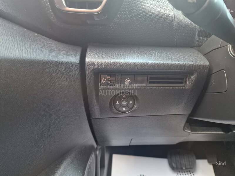 Citroen C4 1.2 PURETECH SHINE