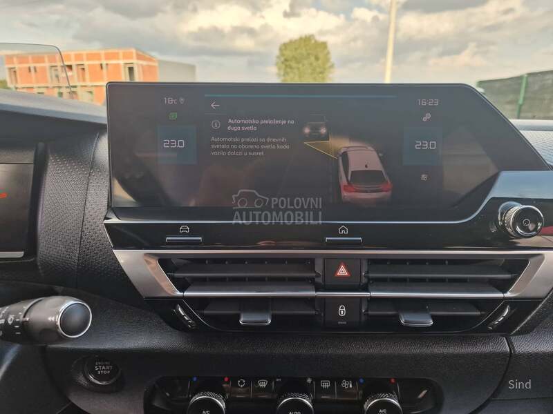 Citroen C4 1.2 PURETECH SHINE