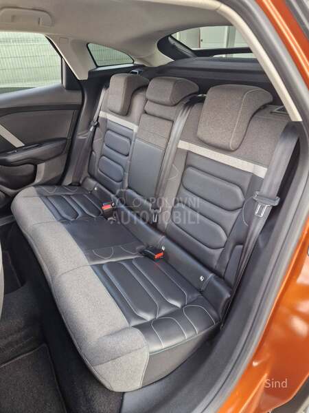 Citroen C4 1.2 PURETECH SHINE