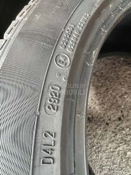 Continental 245/45 R19 Zimska