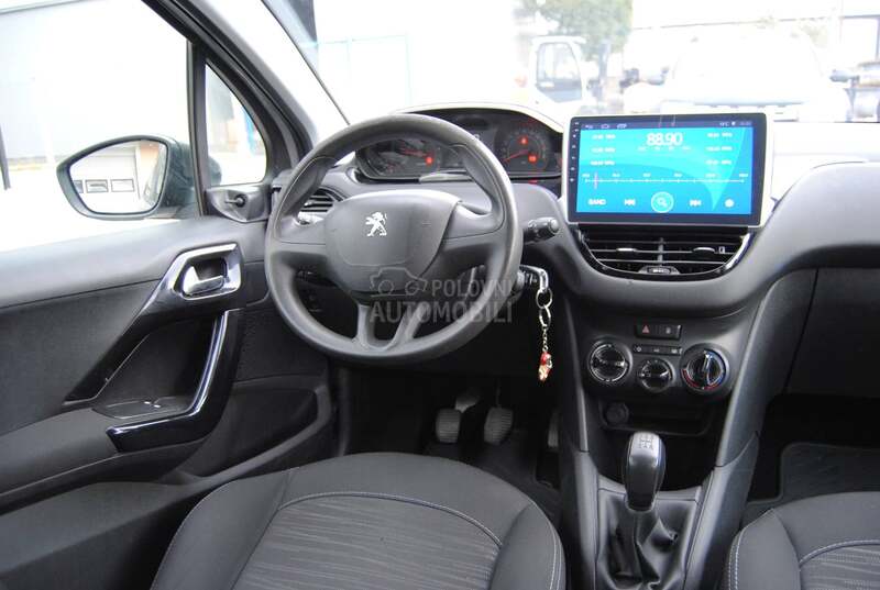 Peugeot 208 1,6 HDI