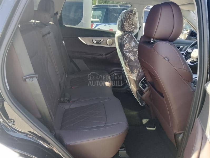 Chery Tiggo 8 Pro 1.6 TGDI NOBLE