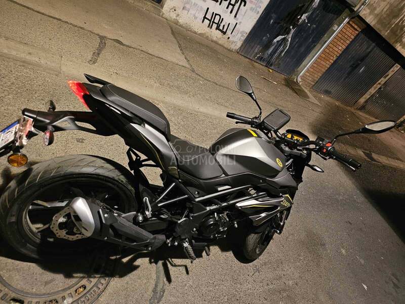 Benelli 125