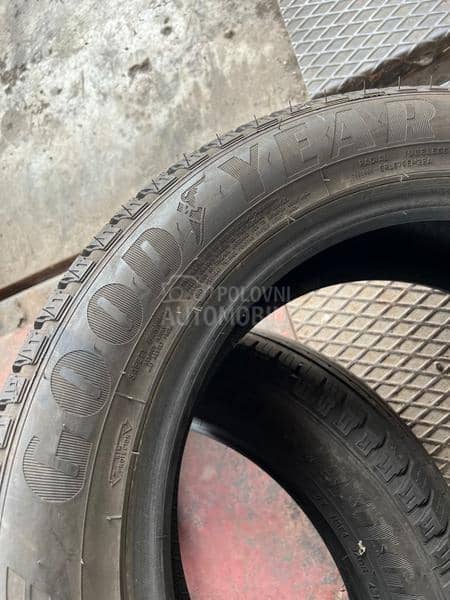 Goodyear 235/60 R18 Sve sezone