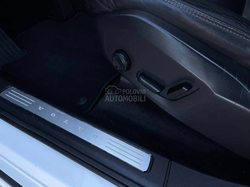 Volvo XC90 D5 INSCRIPTION CH