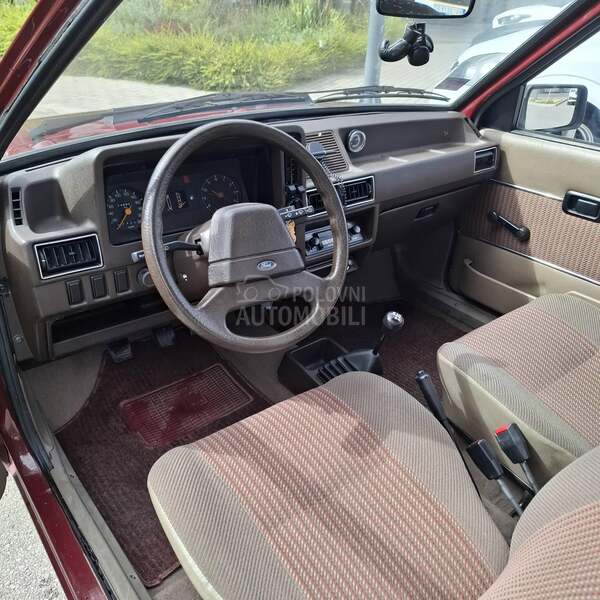 Ford Escort 