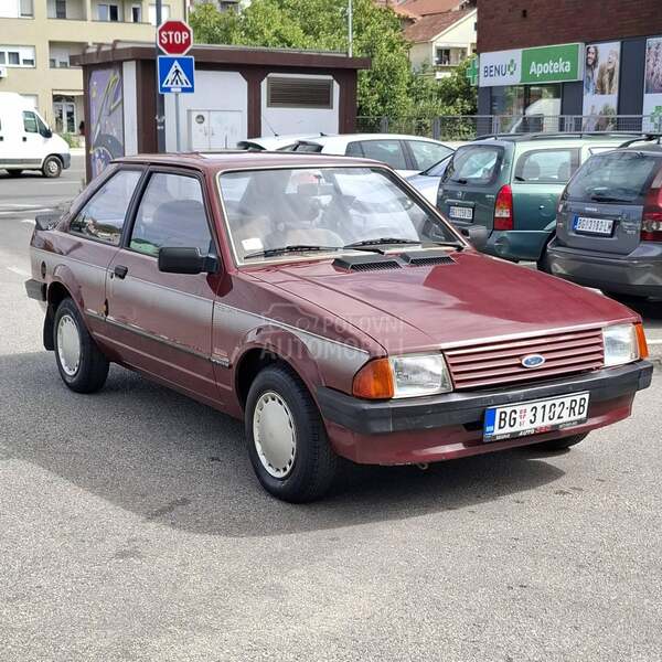 Ford Escort 